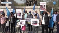 İstanbul'da Uygur Çocukları İçin Protesto